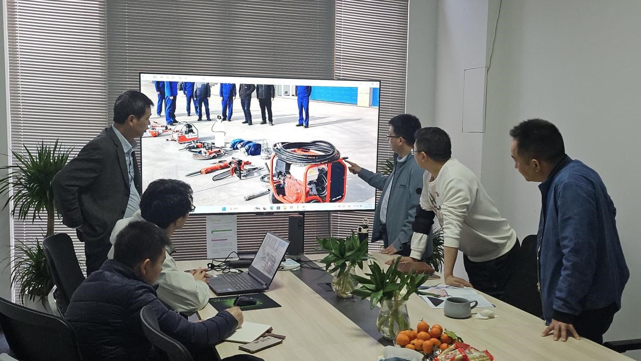 兰州理工大学新能源学院/能动学院赴四川能源动力装备制造企业调研和项目合作洽谈