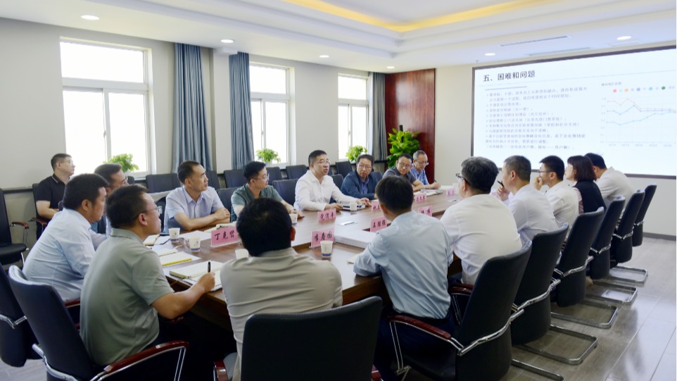 校领导带队检查指导学院开学工作